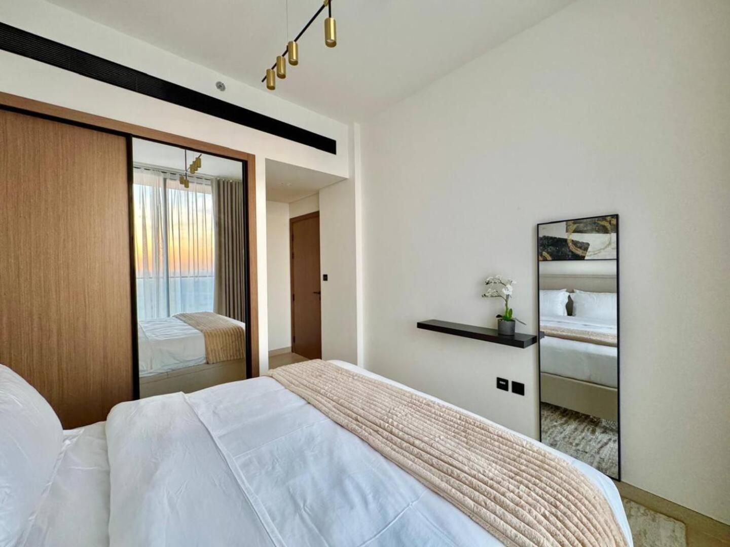 Apartment Elegant 1br In Jvc With Spacious Balcony Dubai