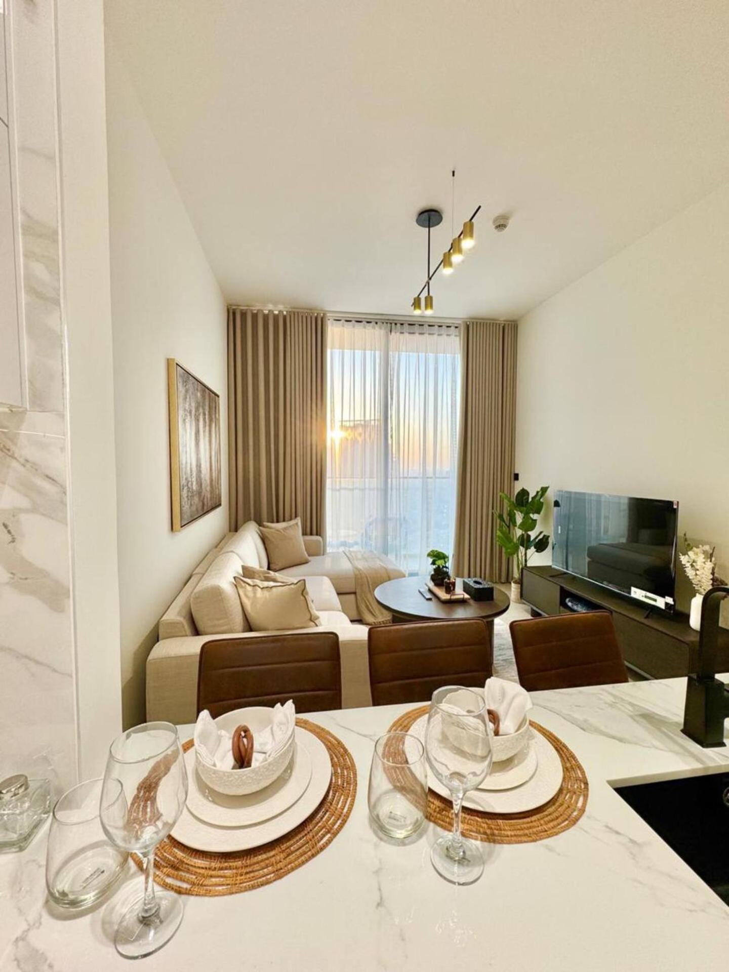 Elegant 1br In Jvc With Spacious Balcony Dubai